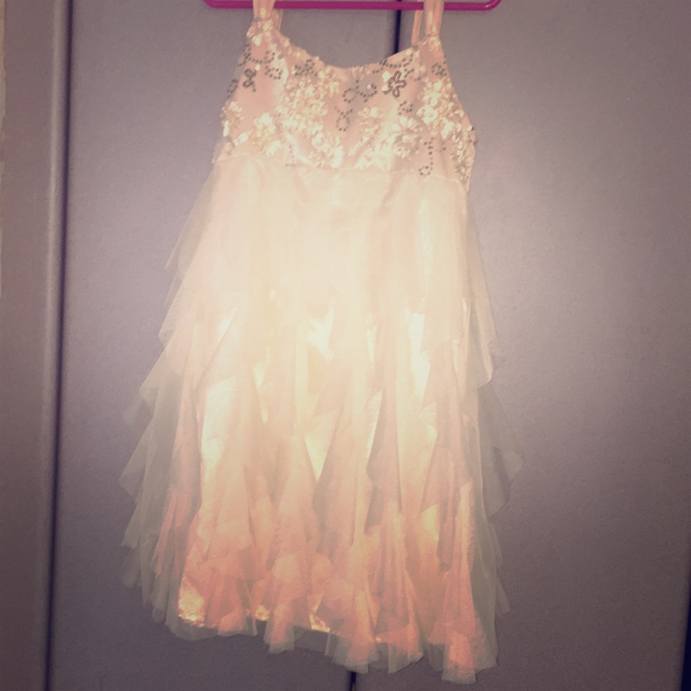 Gorgeous cream color detailed dress